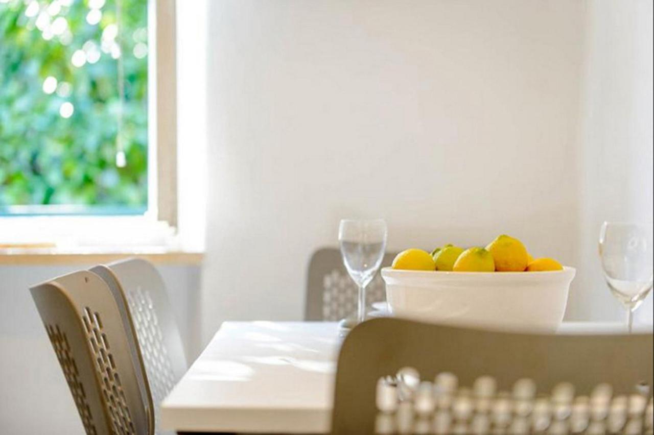 Gradac With Garden Next To And Old Town Apartment